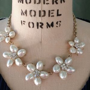 Fabulous faux pearl flower statement necklace.